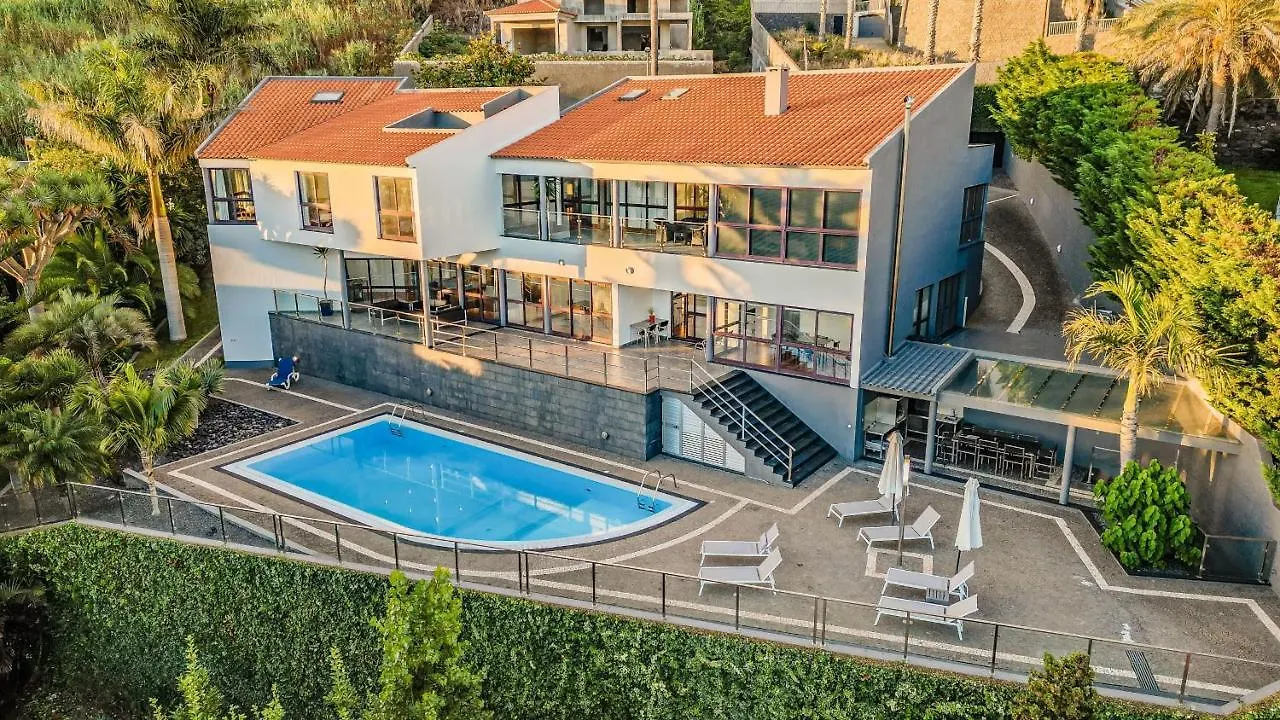 Ample Villa With Pool And Gorgeous Ocean View Funchal  Funchal (Madeira)