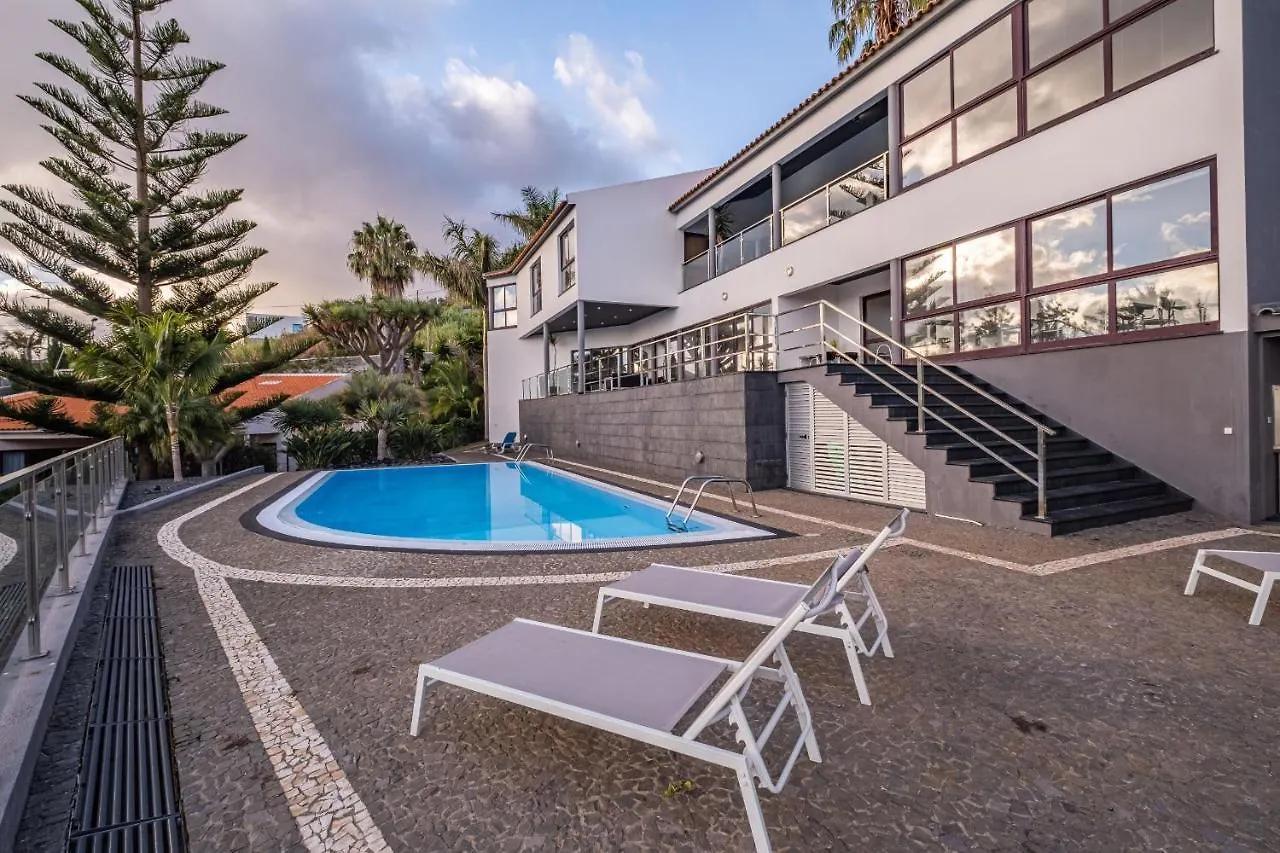 Ample Villa With Pool And Gorgeous Ocean View Funchal