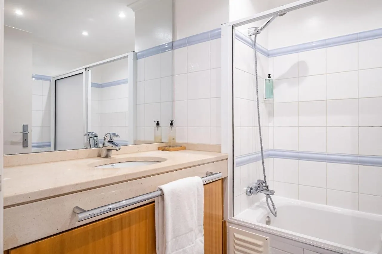 Ample Villa With Pool And Gorgeous Ocean View Funchal