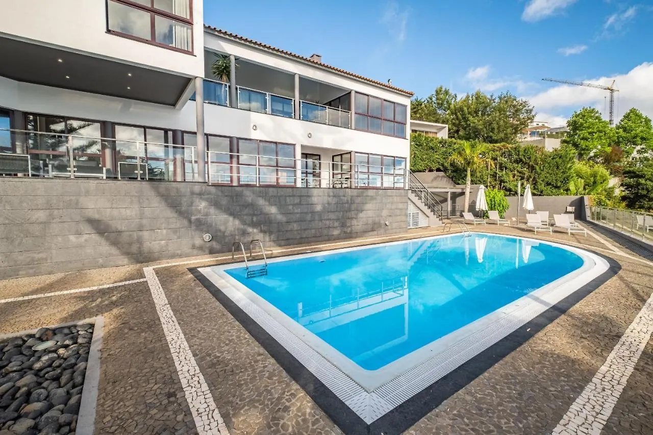 Ample Villa With Pool And Gorgeous Ocean View Funchal
